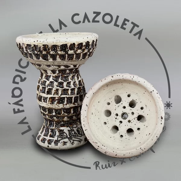 Cazoleta original y exclusiva cien por cien artesanal para shisha hecha a mano por la Fábrica de la Cazoleta modelo